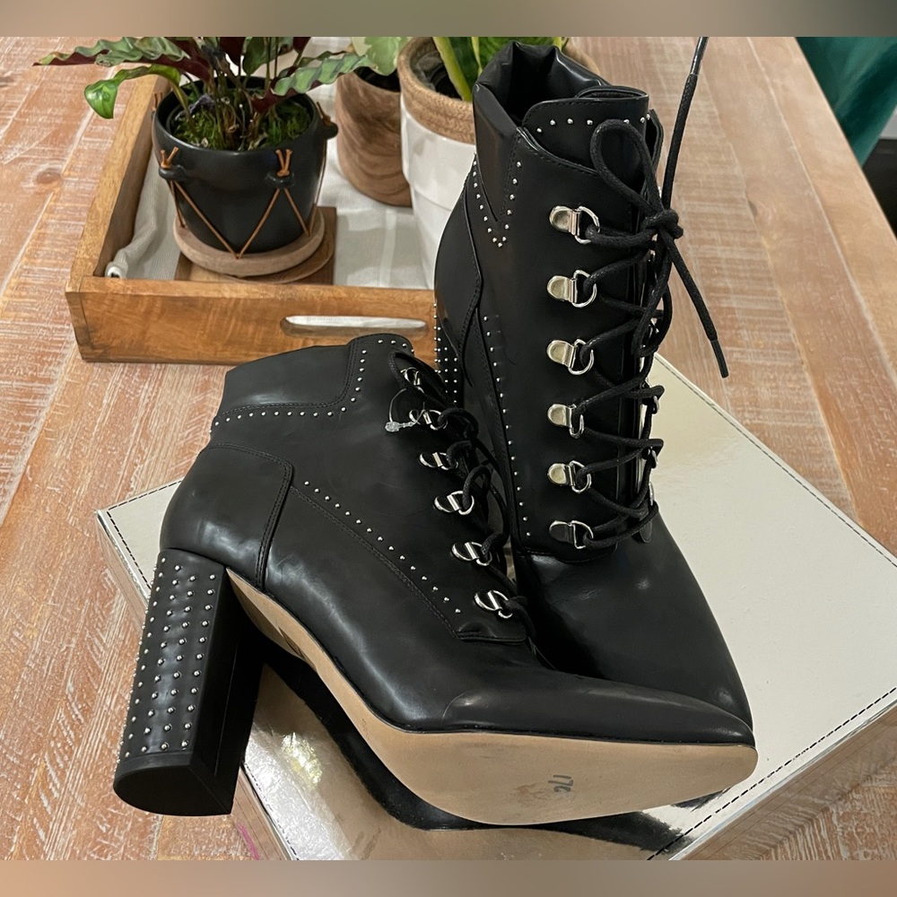 Sigerson Morrison studded block heel Boots size 8.5 - Picture 2 of 14